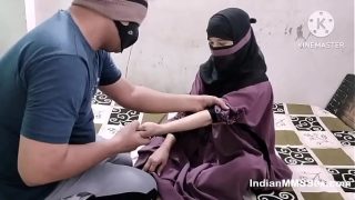 Indian Muslim Bhabhi In Hijab Hot Sex With Husband