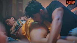 Indian beautiful stepmom get fucked by her young amateur stepson in doggy style real Hindi audio sex video.